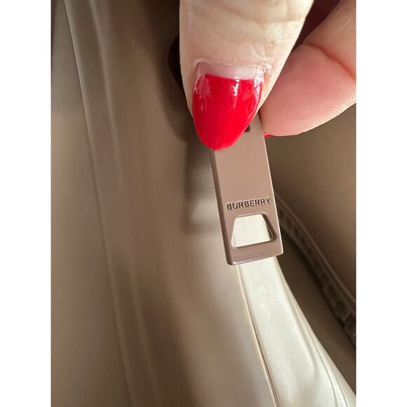 NIB Burberry Rubber Boot EU Size 41 US Size 11 - Picture 9 of 13